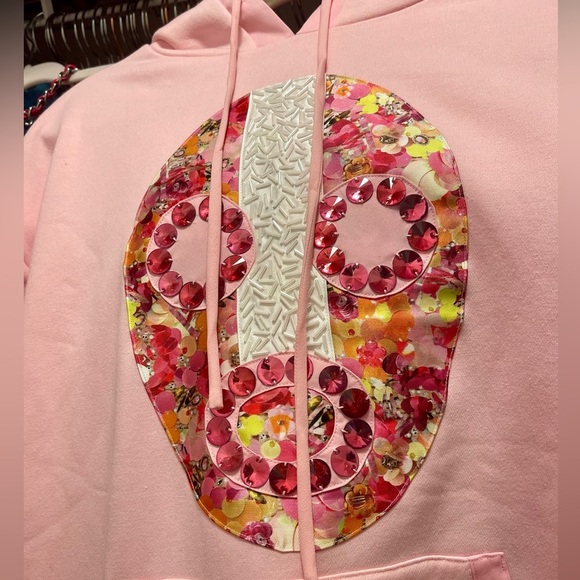 Neubyrne Tops - NEUBYRNE Luxury cozy Women’s lounge Sweatshirt W/ beading & Sequin accents⭐️NWT